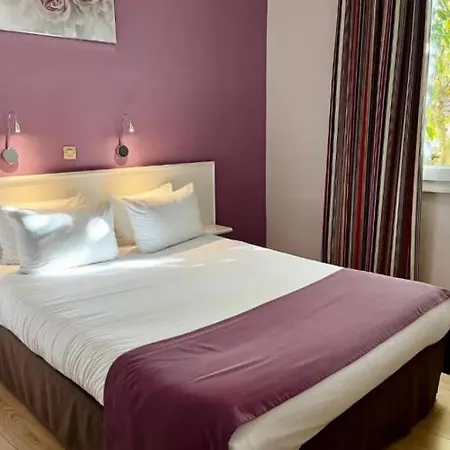Brit Le Louvre Hotel 3*